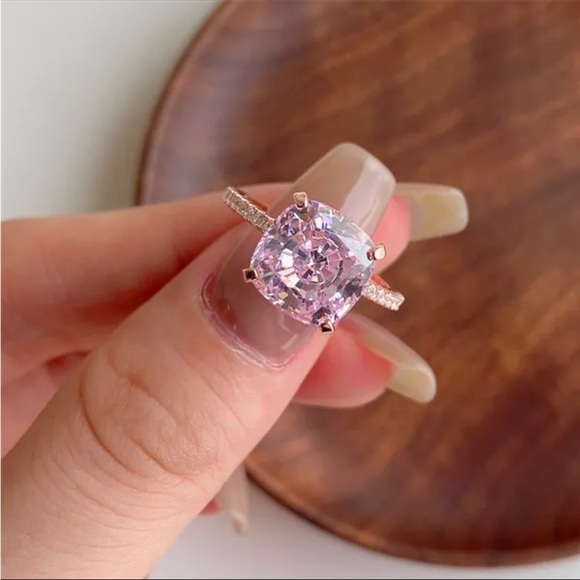 5ct zirconia pink diamond ring - Picture 3 of 4